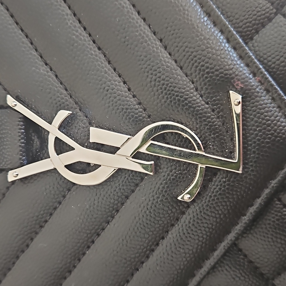 Yves Saint Laurent Black Envelope in Matelasse Lambskin - EUC - Picture 2 of 16